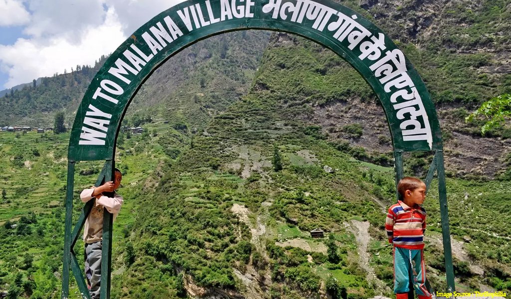 在喜马偕尔徒步旅行